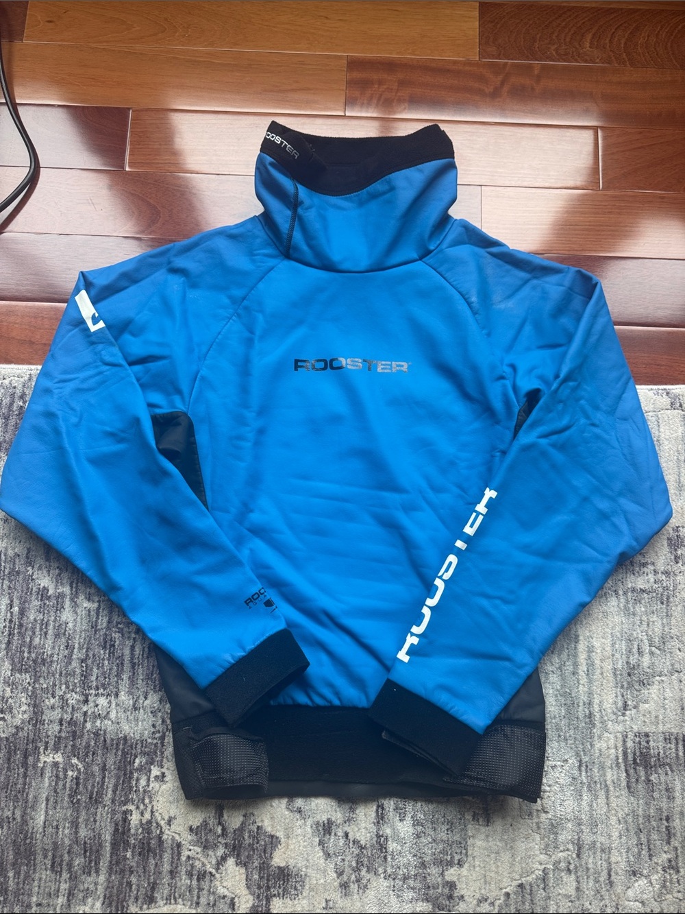 Men’s Small Rooster Aquafleece Top Size Small